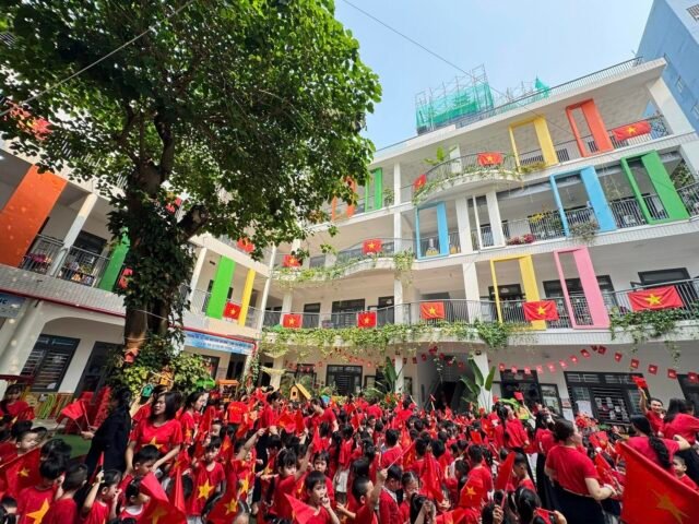 CHÀO MỪNG 50 NĂM GIẢI PHÓNG THÀNH PHỐ ĐÀ NẴNG