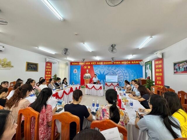 HỌP CMHS CUỐI NĂM
