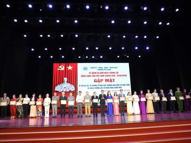NIỀM VUI LỚN TRONG NGÀY TRỌNG ĐẠI
